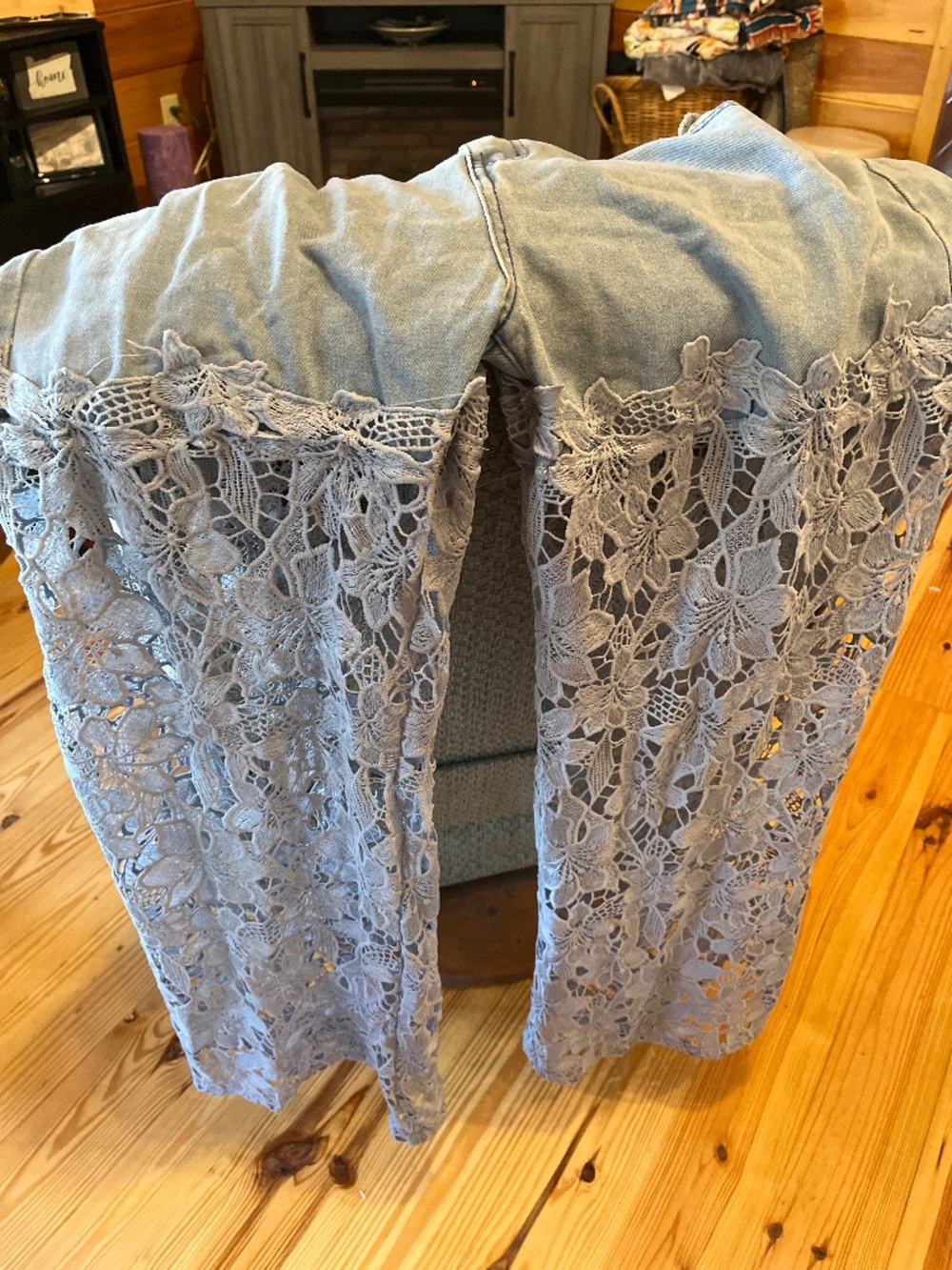 Trendy jeans